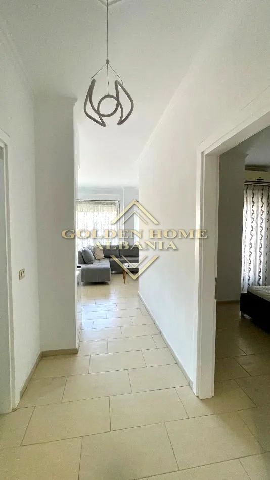 Tirane, jepet me qera apartament , 70 m² (rruga e kavajes)