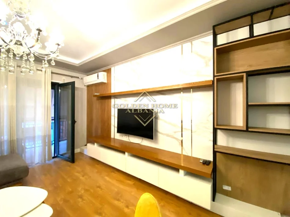 Tirane, jepet me qera , 120 m² 850 €