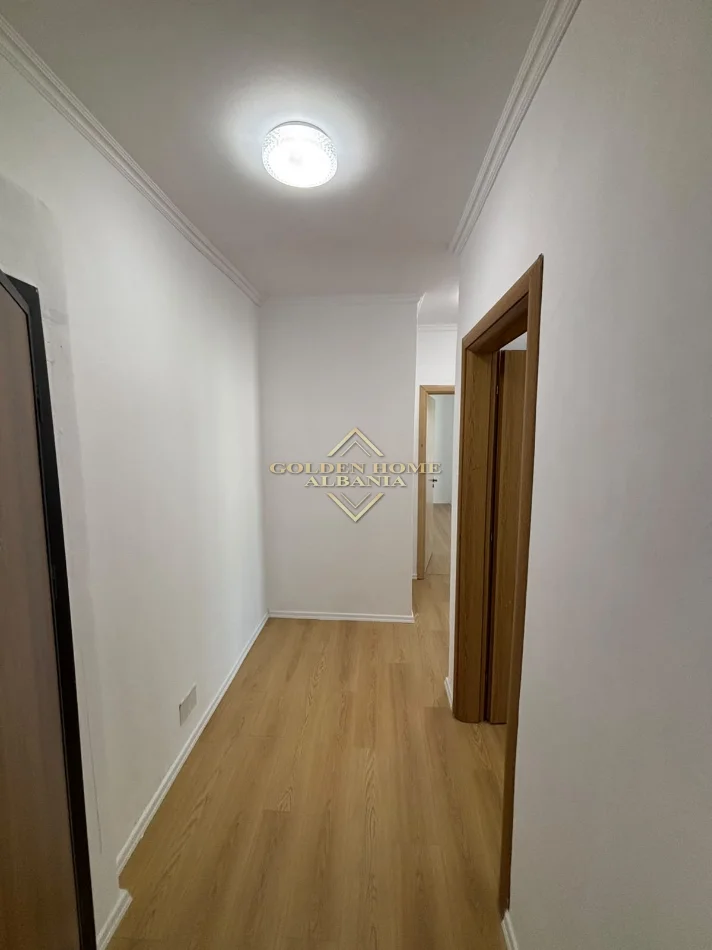 Tirane, shitet , 89 m² (fresk)