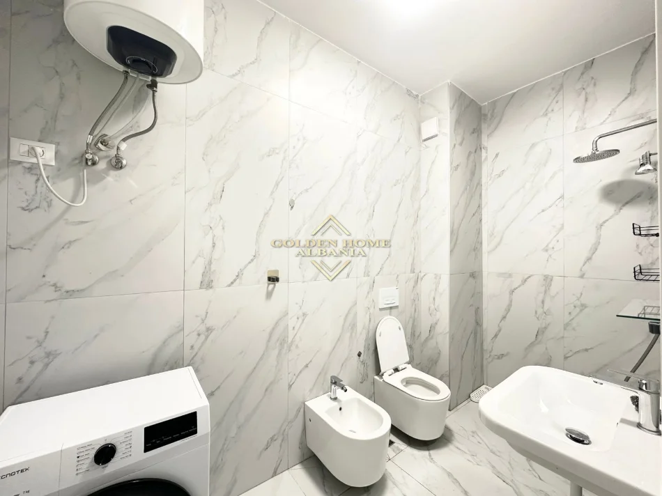 Tirane, shitet apartament , 60 m² 