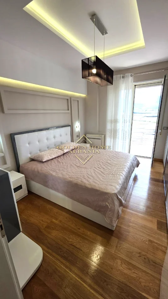 Tirane, shitet apartament , 96 m² (LIQENI I THATE)