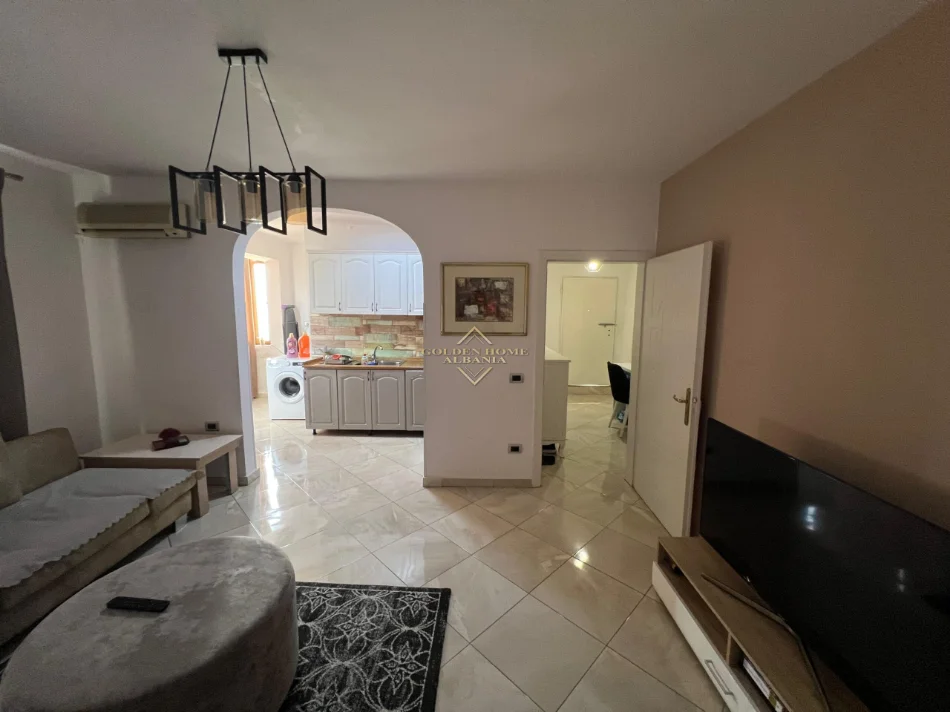 Tirane, shitet apartament , 60 m² (LAPRAKE)