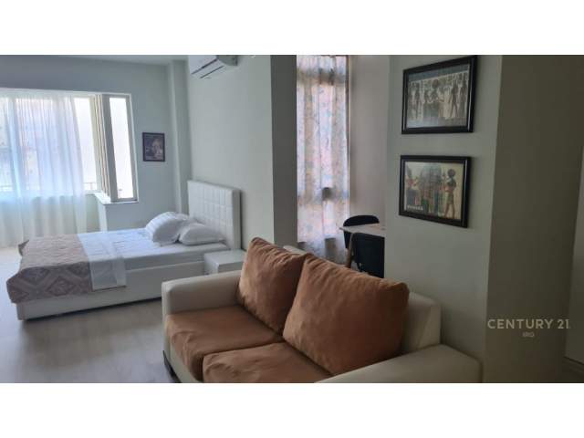 Tirane, jepet me qera garsonier Kati 1, 54 m² 500 Euro