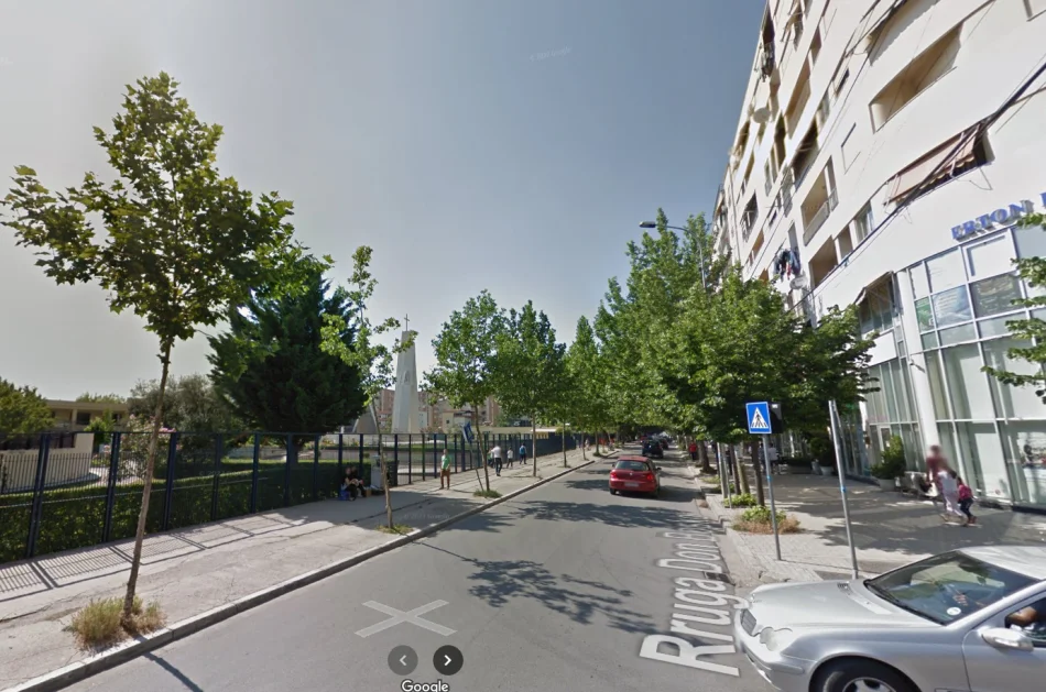 Tirane, shes garazh Kati -1, 15 m² (Don Bosko)