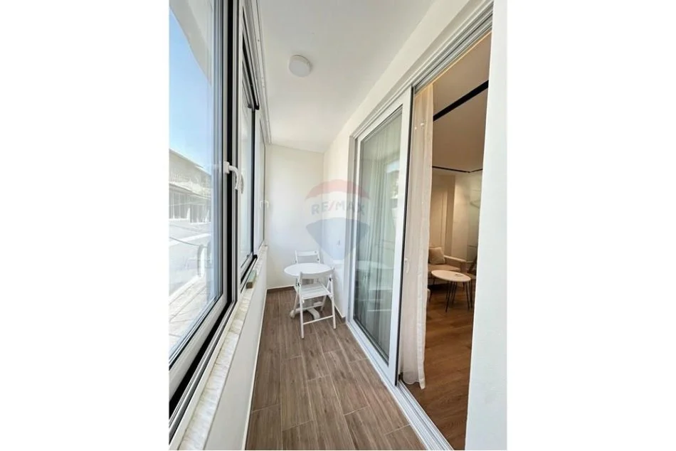 Tirane, jepet me qera apartament 2+1 , 70 m² 1.150 € (Garda)