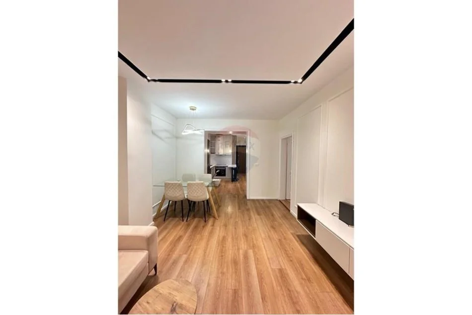 Tirane, jepet me qera apartament 2+1 , 70 m² 1.150 € (Garda)