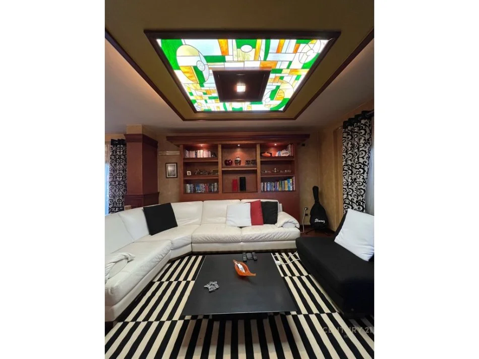 Tirane, shitet apartament 3+1+Aneks+Ballkon Kati 3, 202 m² 530.000 € 