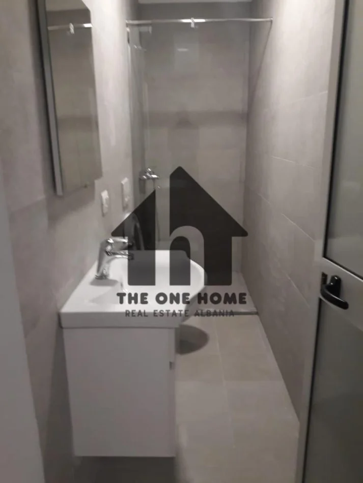 Tirane, jepet me qera garsonier 1+1 Kati 1, 50 m² 400 € (Stadiumi Dinamo)