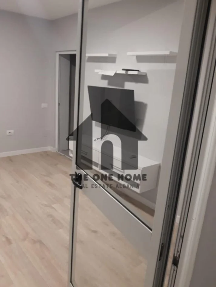 Tirane, jepet me qera apartament 1+1 Kati 1, 50 m² 400 € (Stadiumi Dinamo)
