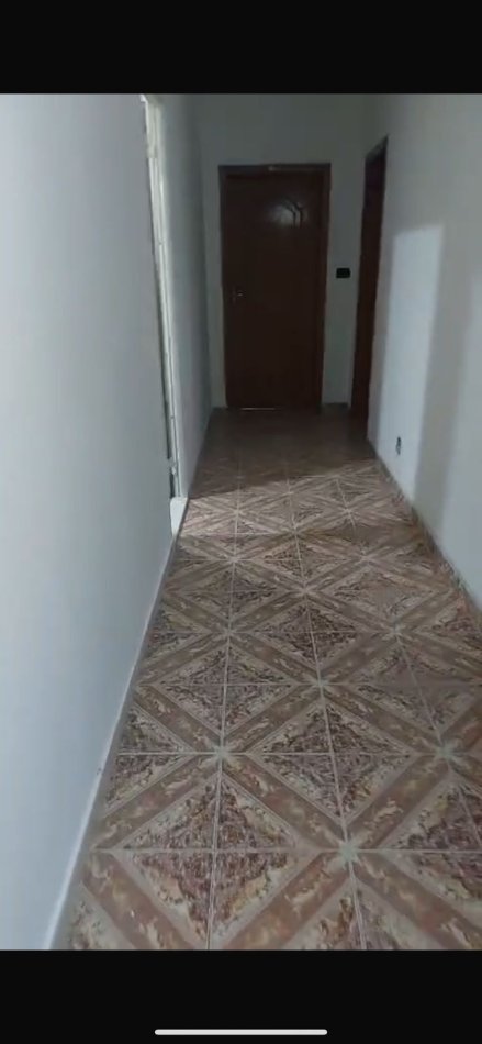 Tirane, jepet me qera 1+1 Kati 0, 27 m² 300 € 