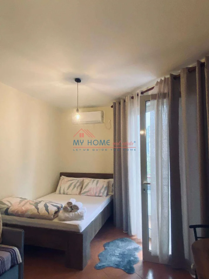 Tirane, jepet me qera garsonier 1+1 Kati 4, 35 m² 550 € (Rruga e Elbasanit)
