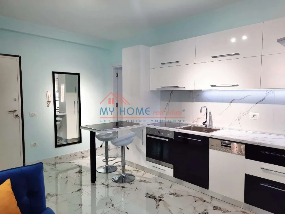 Tirane, jepet me qera garsonier 1+1 Kati 5, 43 m² 460 € (Don Bosko)