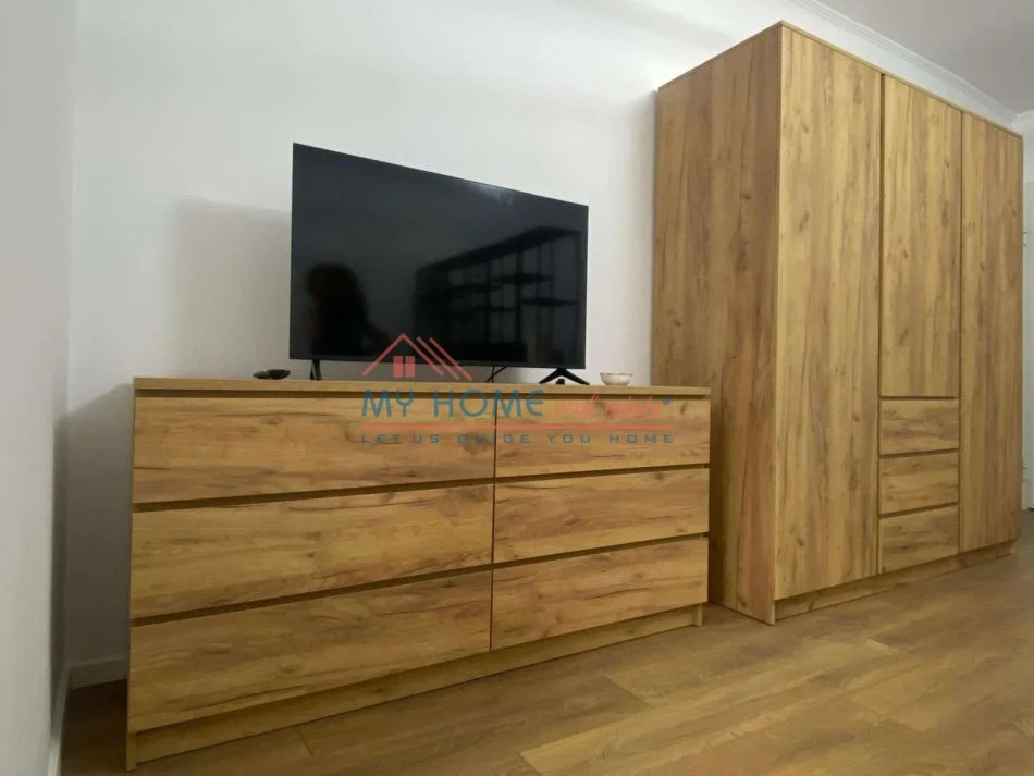 Tirane, jepet me qera garsonier 1+1 Kati 5, 40 m² 500 € (Myslym Shyri)