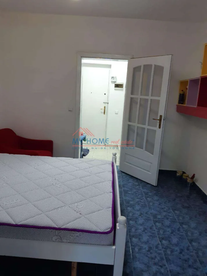 Tirane, jepet me qera garsonier 1+1 Kati 4, 50 m² 400 € (Myslym Shyri)