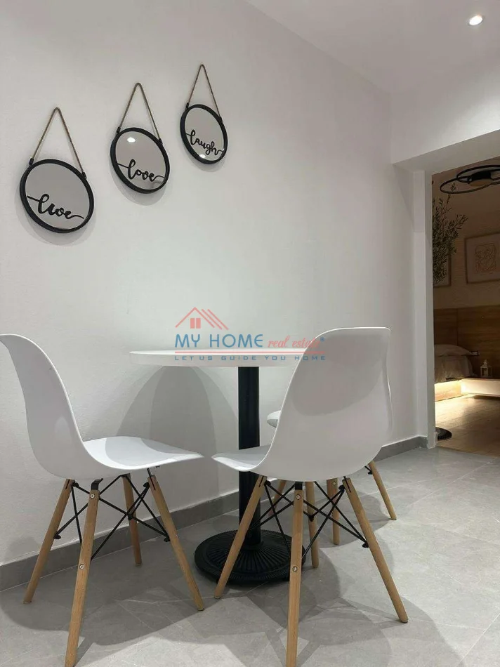 Tirane, jepet me qera apartament 1+1 Kati 3, 40 m² 600 € (Rruga e Durresit)