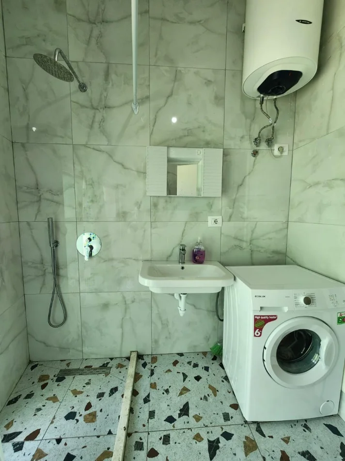 Tirane, shitet garsonier Studio Kati 3, 30 m² 63.990 € (ali demi)