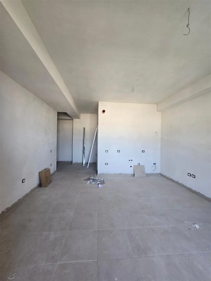 Tirane, shitet garsonier 1+1 Kati 10, 50 m² 84.000 € (GOLDEN PARK 3)