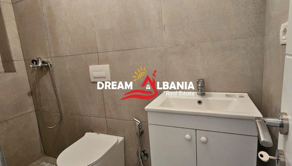 Tirane, shes garsonier Kati 4, 31 m² 93.000 € (qender, prane postes)