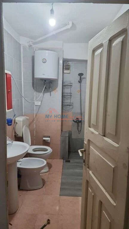 Tirane, shitet garsonier 1+1 Kati 2, 27 m² 73.000 € (Rruga e Elbasanit)
