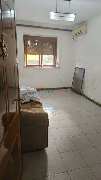 Tirane, shitet garsonier 1+1 Kati 2, 27 m² 73.000 € (Rruga e Elbasanit)