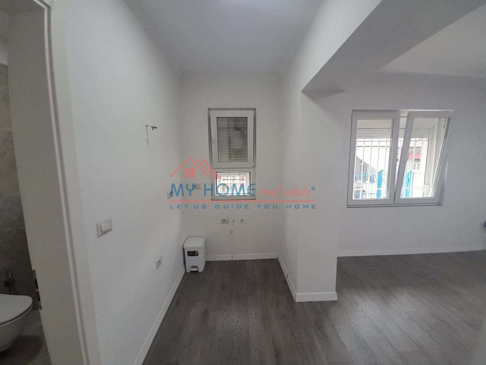 Tirane, shes apartament Kati 1, 35 m² 70.000 € 