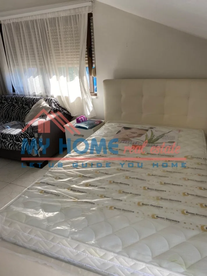 Tirane, jepet me qera garsonier 1+1+Ballkon Kati 3, 30 m² 390 € (Ambasador 3)