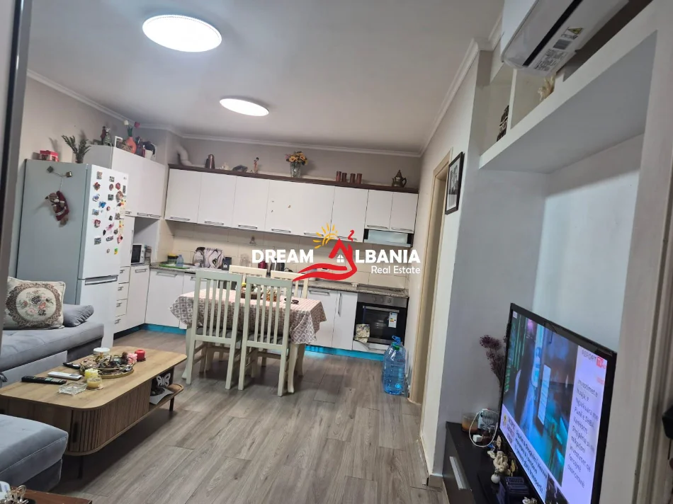 Tirane, shitet apartament 1+1 Kati 2, 56 m² 82.000 € (Rruga Besim Alla)