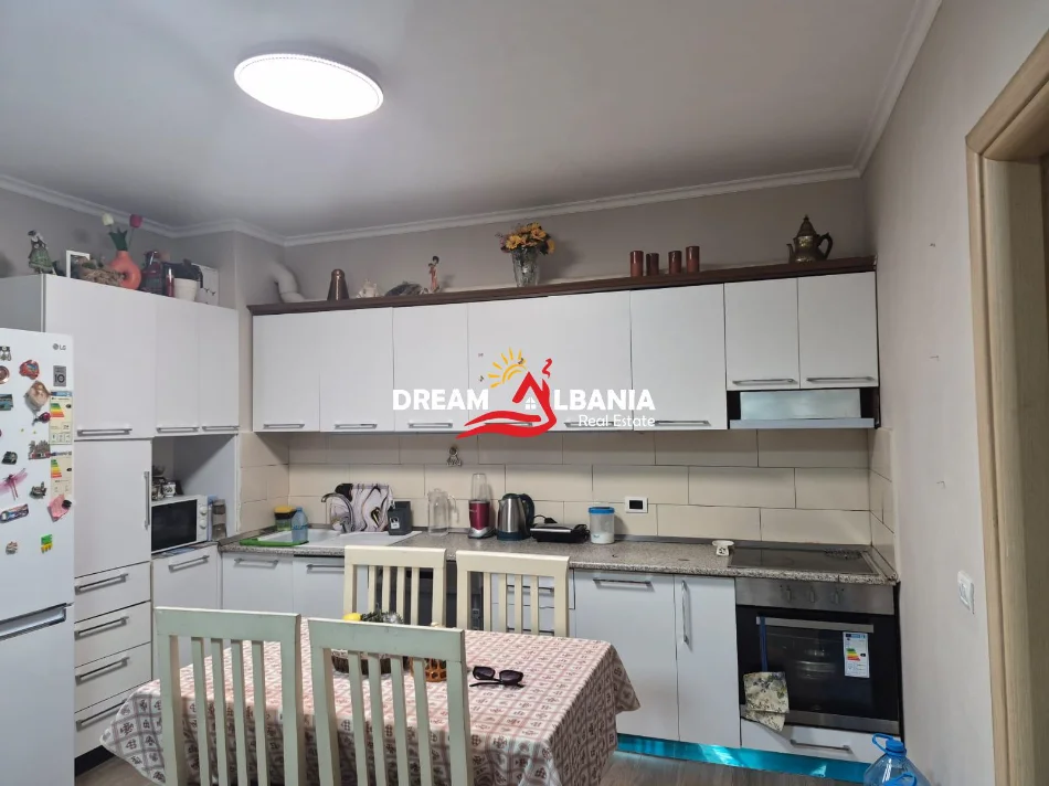 Tirane, shitet apartament 1+1 Kati 2, 56 m² 82.000 € (Rruga Besim Alla)