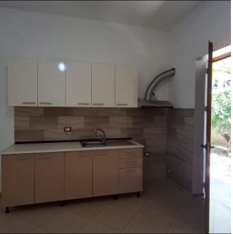 Tirane, jepet me qera shtepi 1+1 Kati 1, 50 m² 250 € ( JEPET ME QERA APARTAMENT 1+1 – ASTIR (RR. THEODOR KEKO) – 250 €)