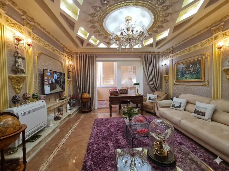 Tirane, shitet apartament 3+1+Ballkon Kati 2, 240.000 €