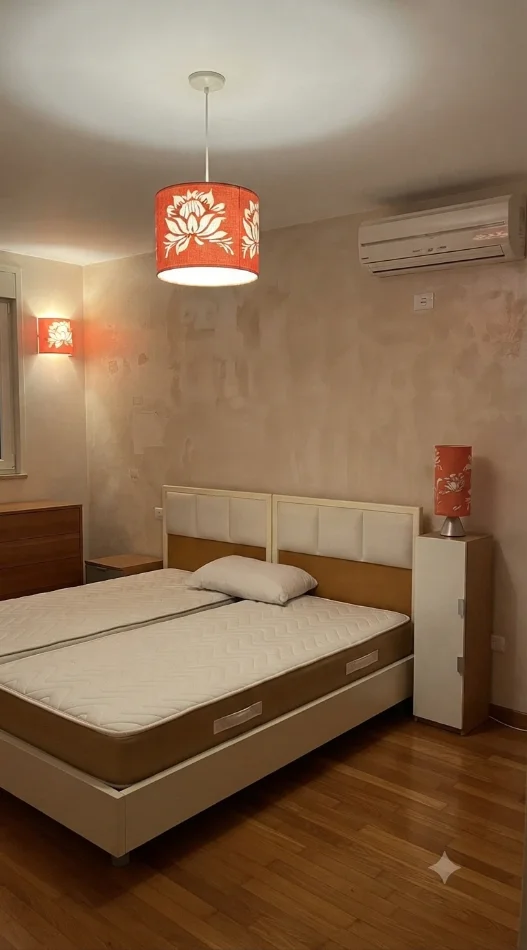 Tirane, jepet me qera apartament 1+1 Kati 3, 57 m² 550 € (mine peza)