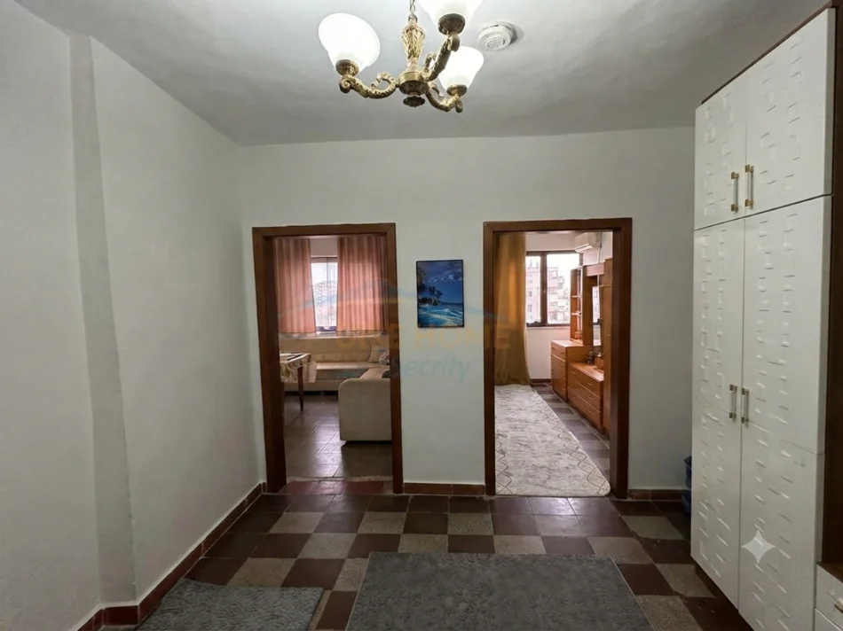 Tirane, jepet me qera apartament 2+1 Kati 5, 70 m² 550 € (Rruga Qemal Stafa)
