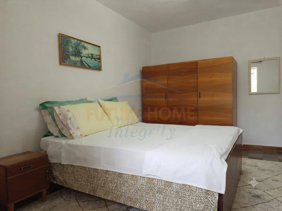 Tirane, jepet me qera apartament 2+1 Kati 5, 70 m² 550 € (Rruga Qemal Stafa)