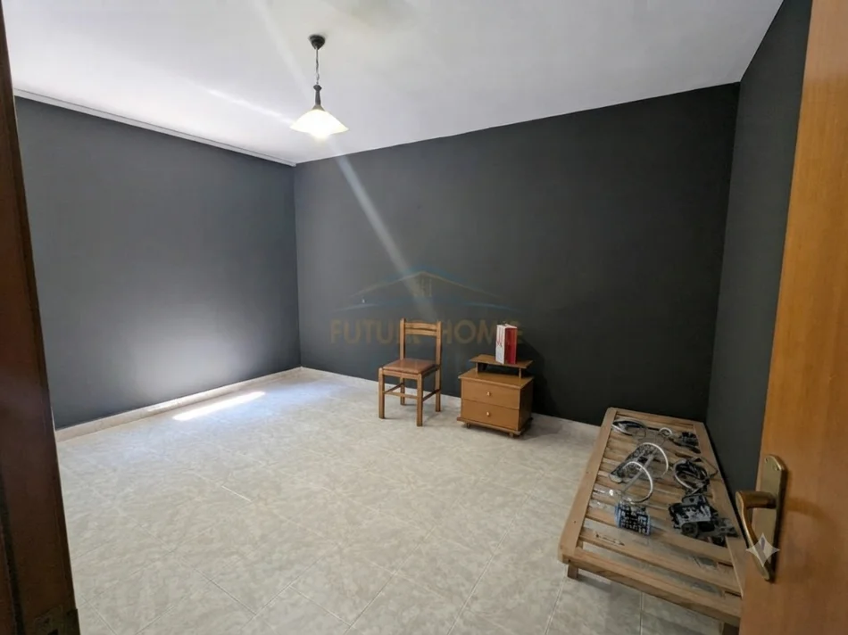 Tirane, shitet apartament 1+1 Kati 1, 57 m² 120.000 € (Ali Demi)