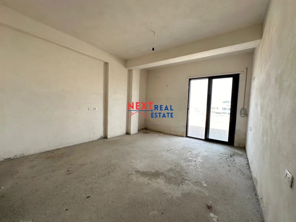 REZERVO PRONEN VETEM ME 500€! SHITET PAPAFINGO 2+1 NE VLORE-SKELE