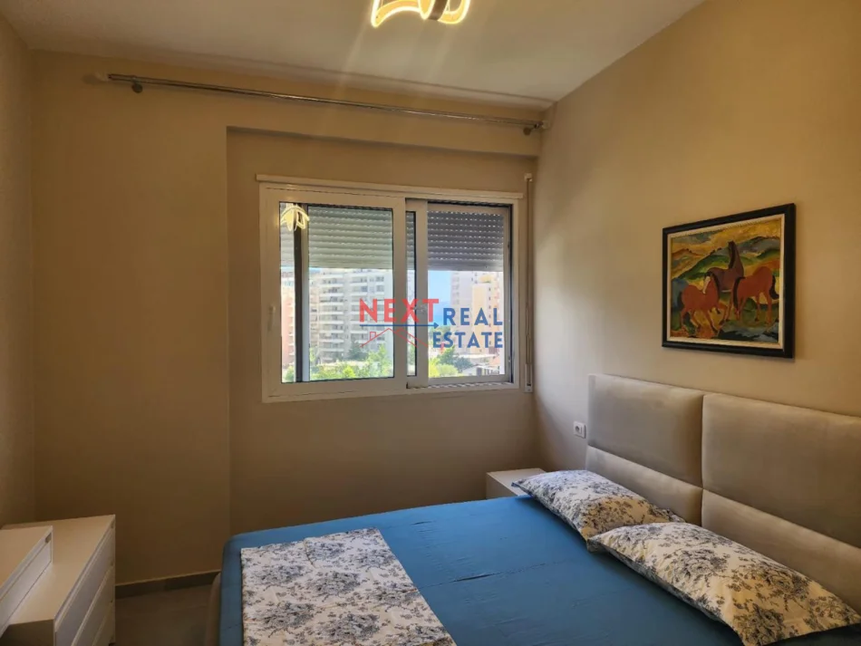 Vlore, jepet me qera apartament 2+1+Ballkon , 600 € (VLORE-SKELE)