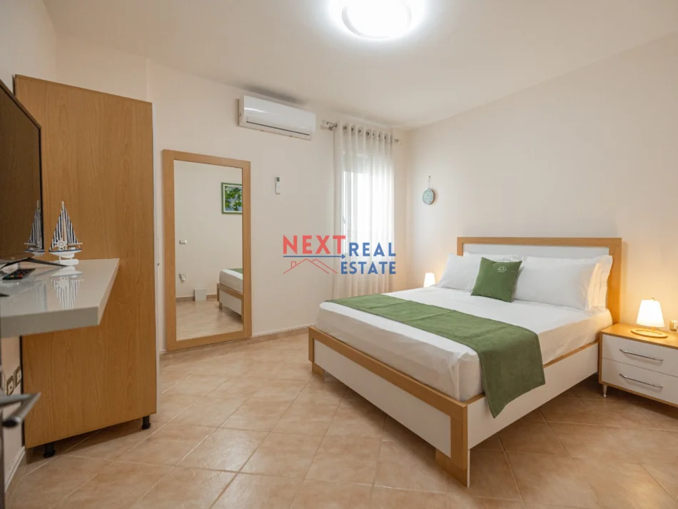 Vlore, jepet me qera apartament 1+1+Ballkon , 350 € (LUNGOMARE)