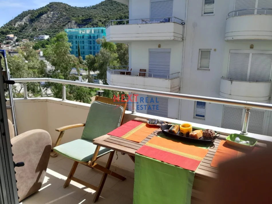 Vlore, jepet me qera garsonier 1+1+Ballkon , 40 m² 400 € (LUNGOMARE)