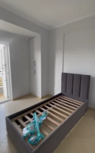 Durres, shitet apartament 3+1+Aneks+Ballkon Kati 2, 140 m² 125.000 € (Spitalle)