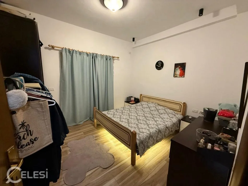 Tirane, jepet me qera apartament 1+1+Ballkon Kati 1, 60 m² 350 € (SELITE)