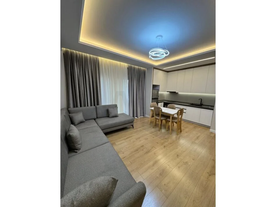 Tirane, jepet me qera apartament 1+1+Ballkon Kati 5, 65 m² 600 € (don bosko)