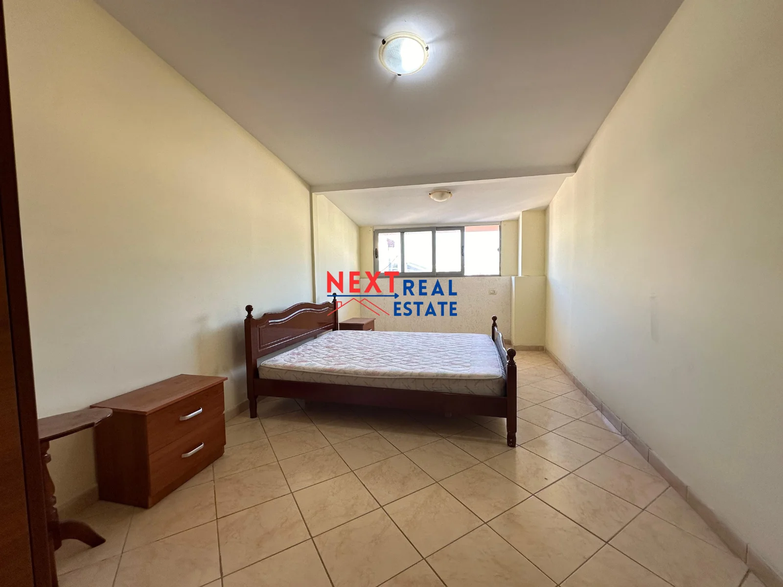 SHITET APARTAMENT 1+1 NE LUNGOMARE, VLORE