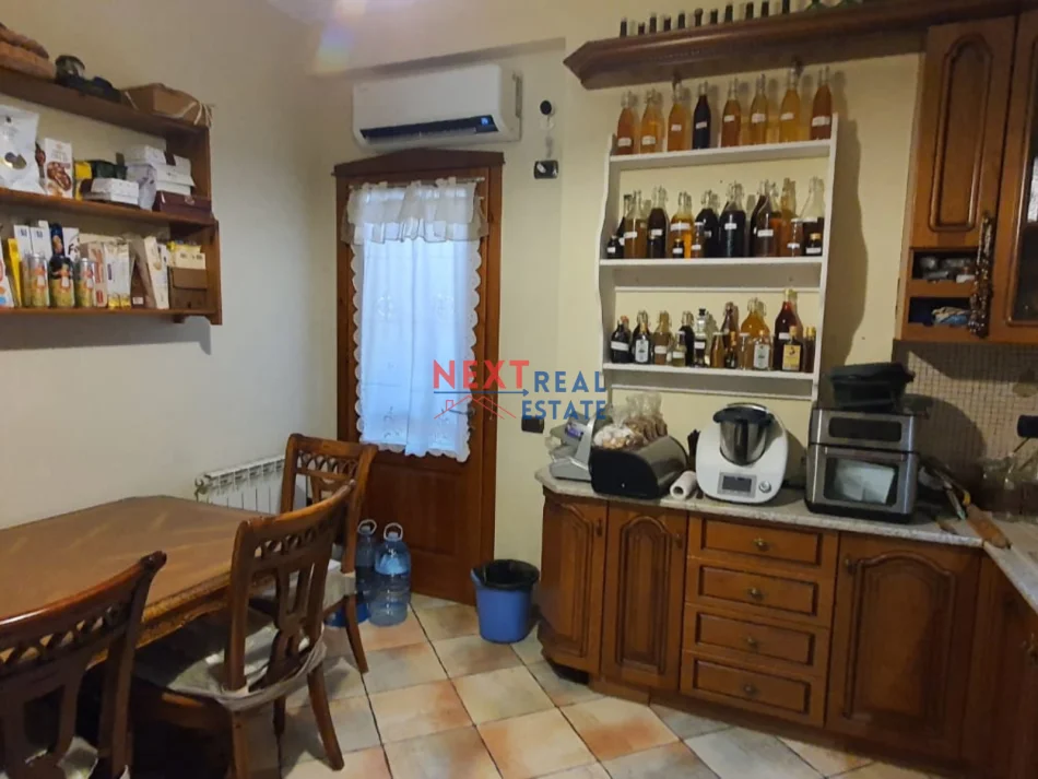 REZERVO PRONEN VETEM ME 500€! Vlore, shitet apartament+verande | Penthouse 3+1+Aneks+Ballkon , 320 m² 300.000 € (ALI DEMI, VLORE)