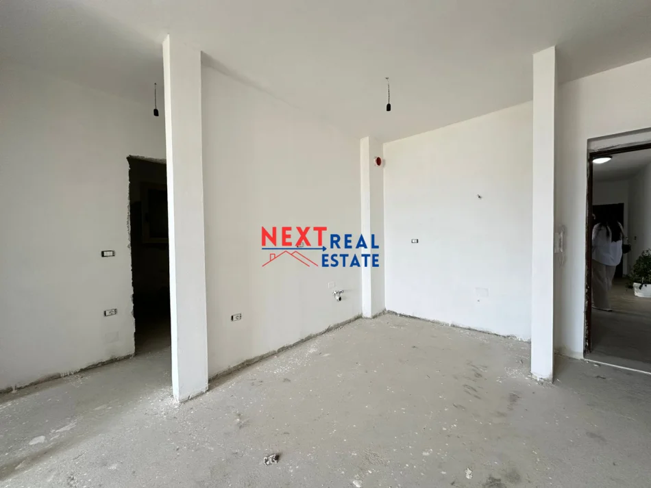 REZERVO PRONEN VETEM ME 500€!  SHITET APARTAMENT 2+1 NE LUNGOMARE, VLORE