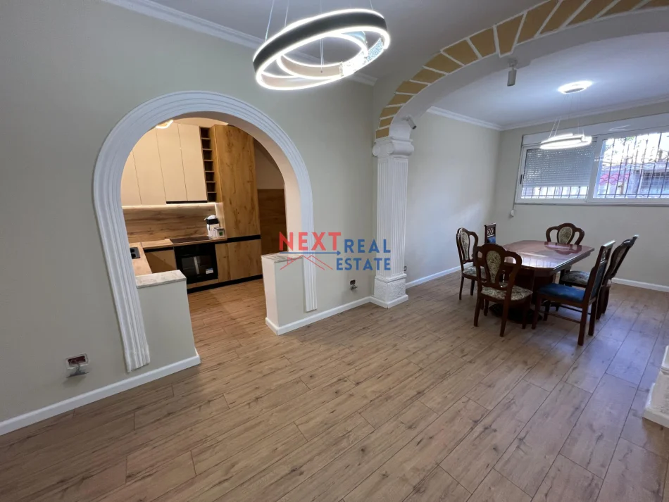 Vlore, shitet apartament 2+1+Ballkon Kati 1, 127 m² 135.000 € (VLORE)