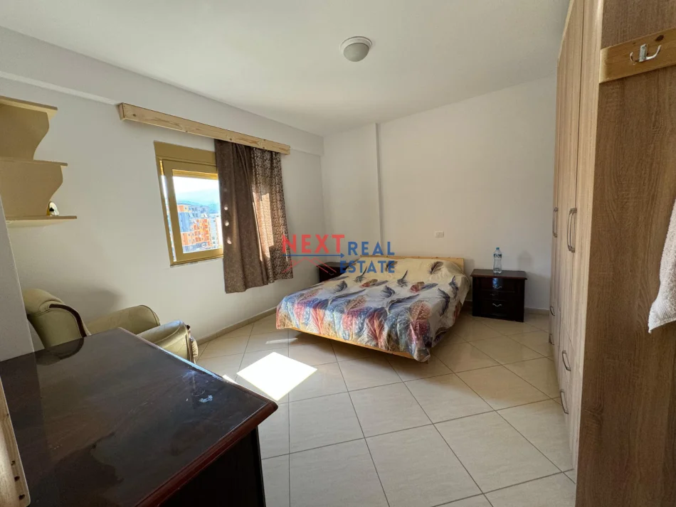 Vlore, jepet me qera apartament 2+1+Ballkon Kati 7, 110 m² 550 € (FILLIM I LUNGOMARES)