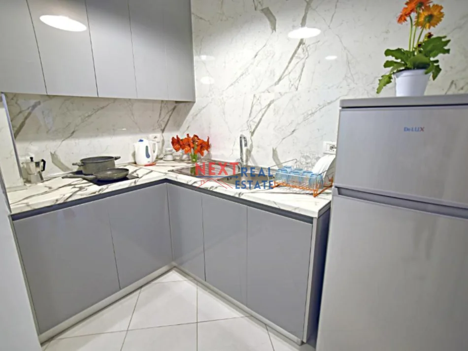 Vlore, shitet apartament 1+1+Ballkon Kati 2, 63 m² 140.400 € (UJE I FTOHTE)