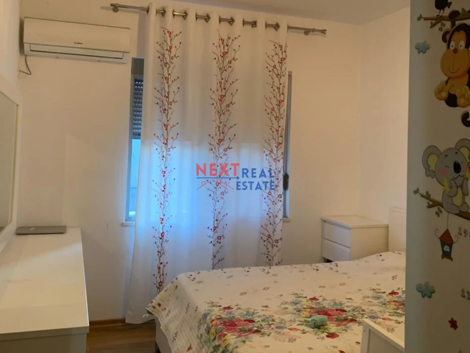Vlore, jepet me qera apartament 1+1+Ballkon , 67 m² 300 € (SHKOLLA ALI DEMI, VLORE)