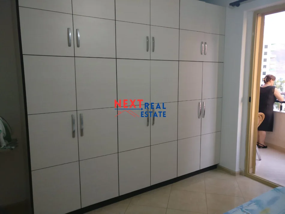 REZERVO PRONEN VETEM ME 500€! SHITET APARTAMENT 2+1 ME PAMJE DETI NE LUNGOMARE, VLORE