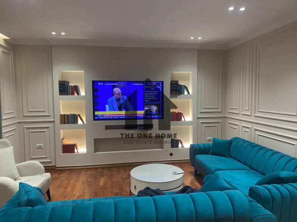 Tirane, jepet me qera apartament+verande | Penthouse 2+1+Aneks+Ballkon Kati 10, 200 m² 1.600 € (Myslym Shyre)